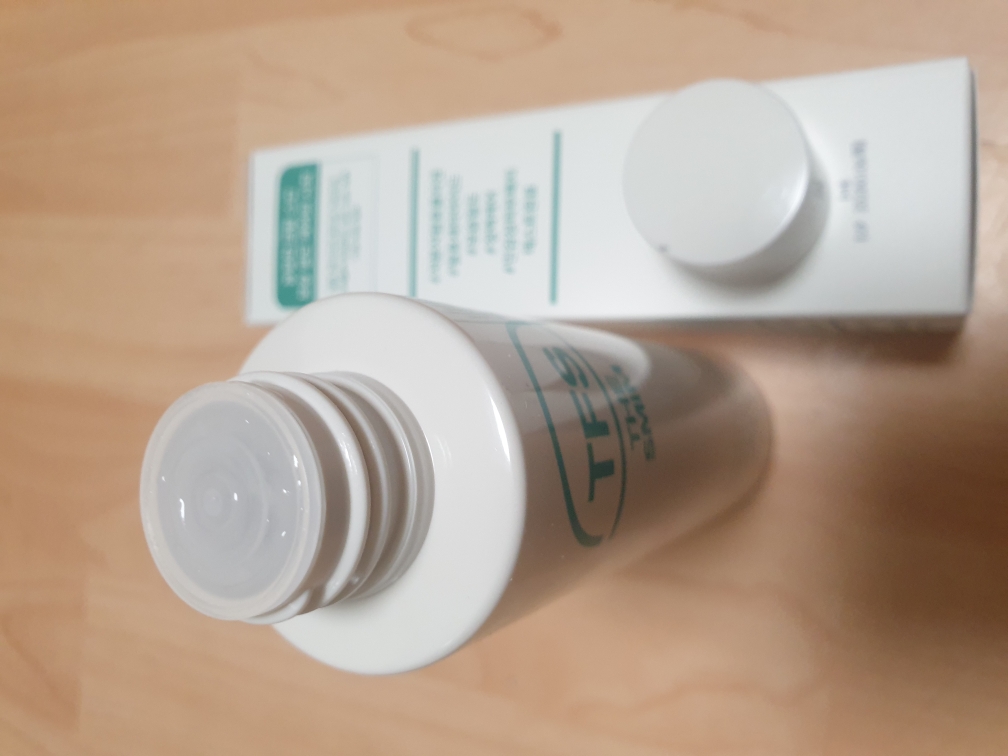 TFS THE SMIM MOIST RECHARGE REPAIR SKIN review image