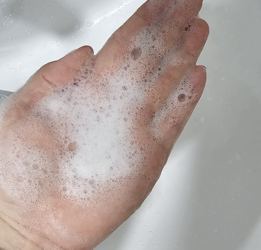 绿色类黄酮毛孔洁面凝胶的真实用户使用照片