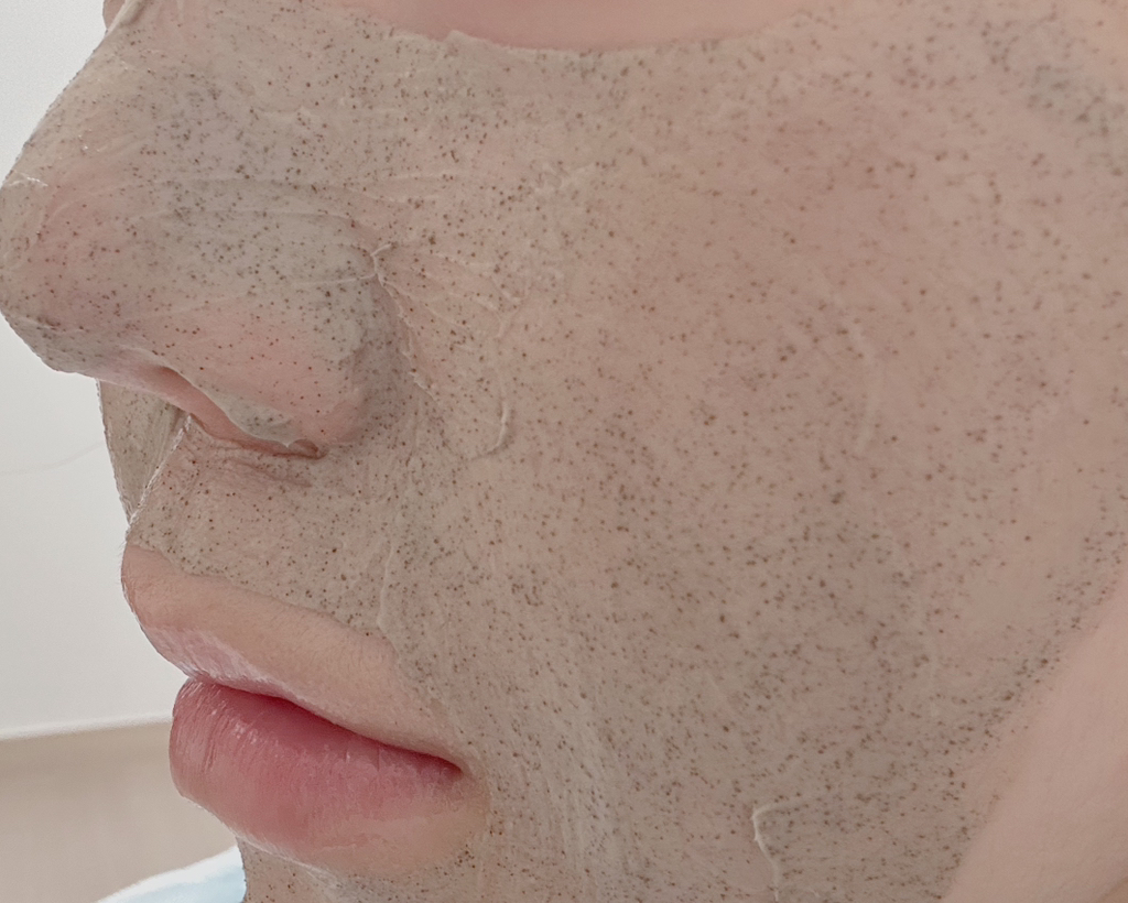 绿番茄毛孔净化水洗面膜的真实用户使用照片