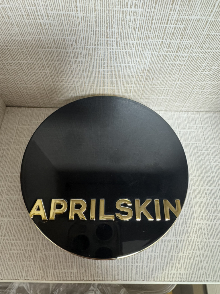 에이프릴스킨 (APRILSKIN) 매직스노우쿠션 3.0 [SPF50+/PA+++] [21호 라이트베이지] review image