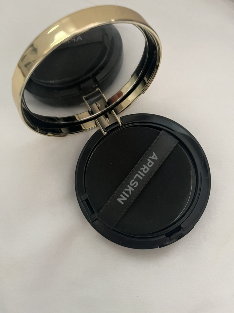 APRILSKIN MAGIC SNOW CUSHION [SPF50+/PA+++] [21 LIGHT BEIGE] review image