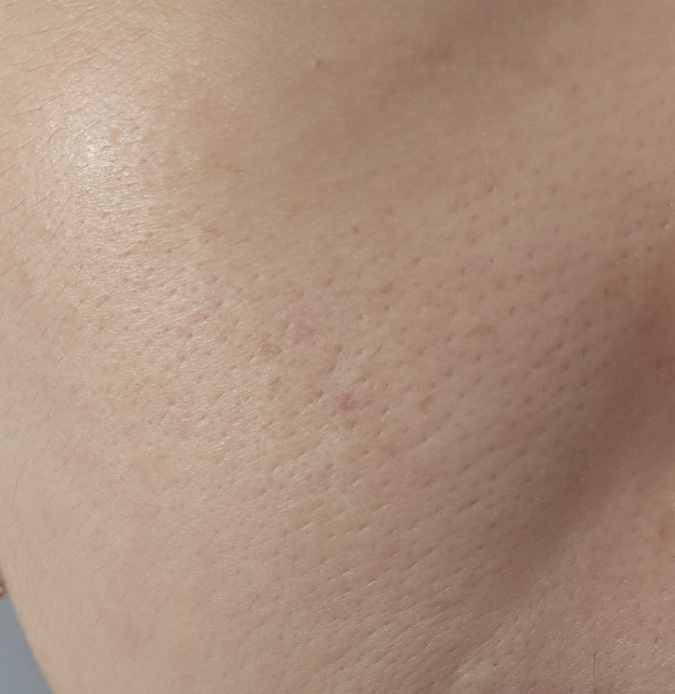 이니스프리 (INNISFREE) 청보리 고마쥬 필링 마스크 review image