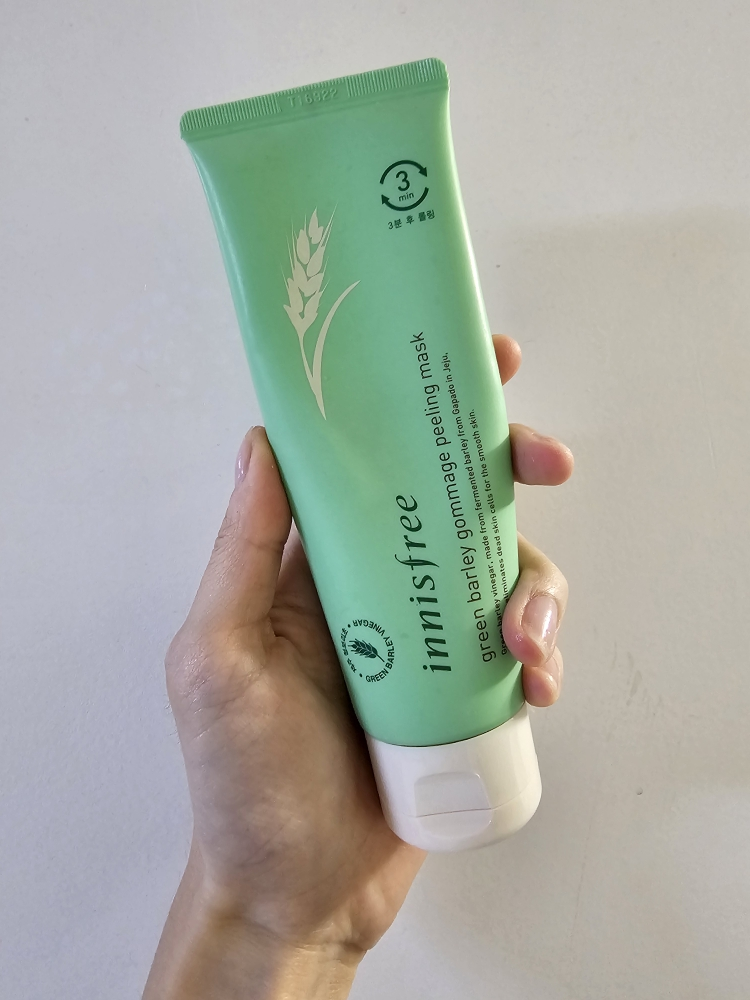 이니스프리 (INNISFREE) 청보리 고마쥬 필링 마스크 review image