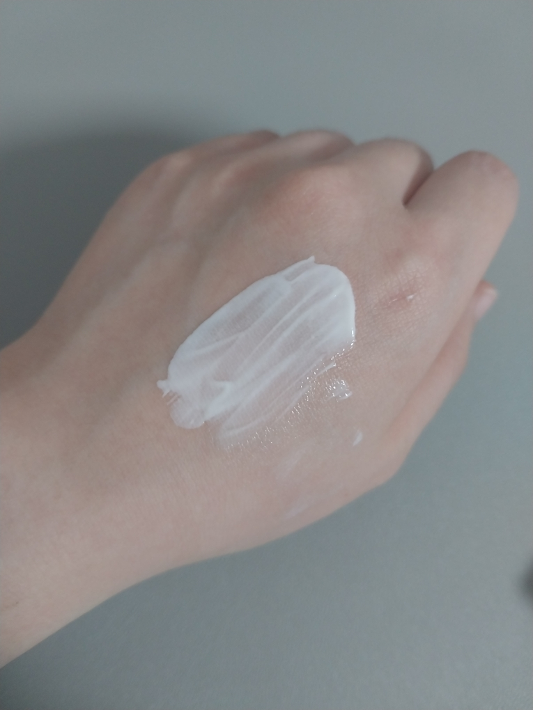 施华蔻绿色防晒精华液 [SPF50+/PA++++]的真实用户使用照片