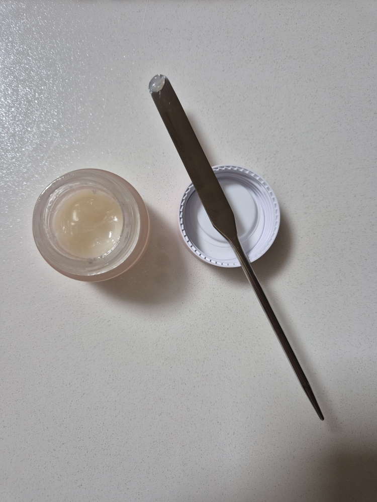 KLAVUU 滋养护理睡眠唇膜 [香草] common.review image