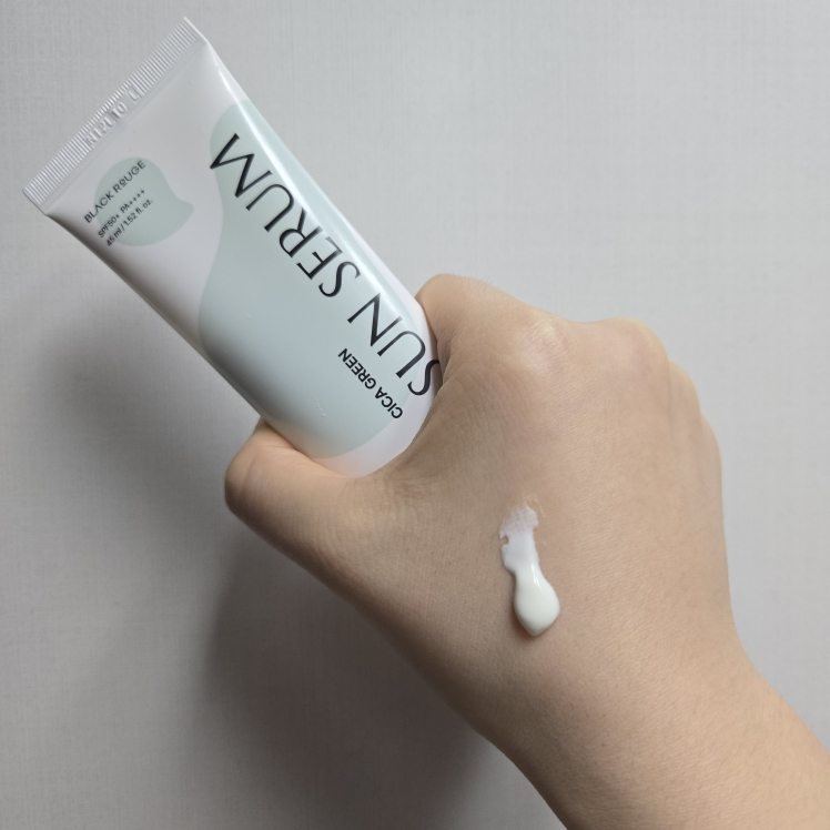 黑色胭脂 施华蔻绿色防晒精华液 [SPF50+/PA++++] common.review image