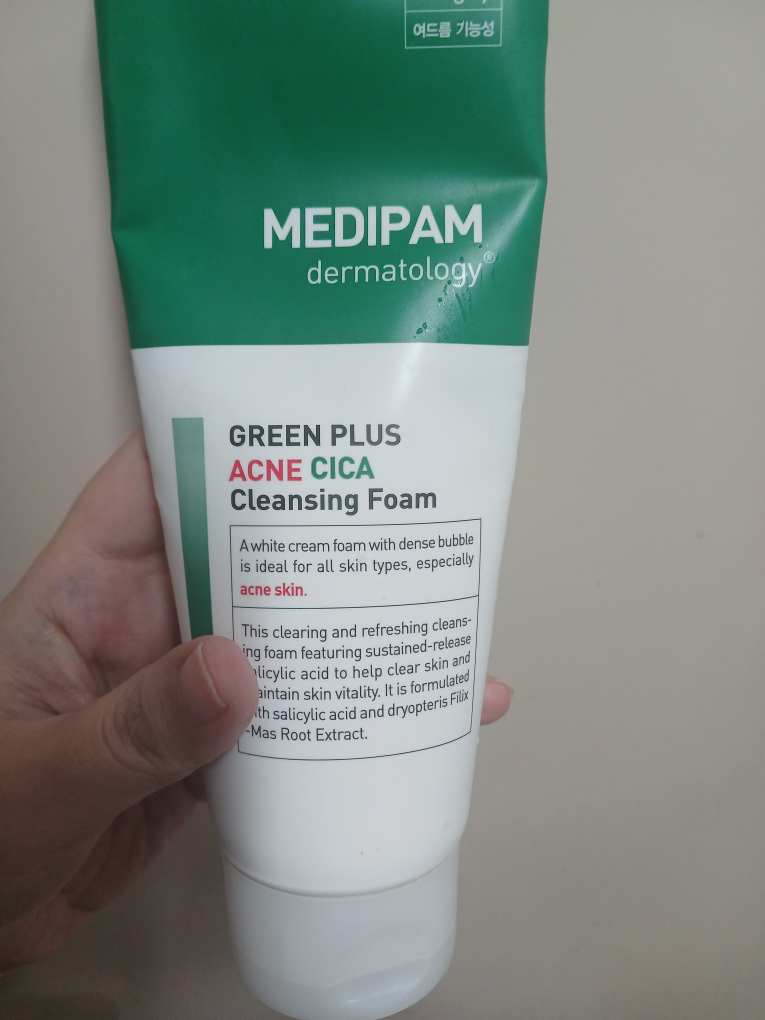 메디팜 (MEDIPAM) 그린 플러스 클렌징 폼 아크네 시카 review image