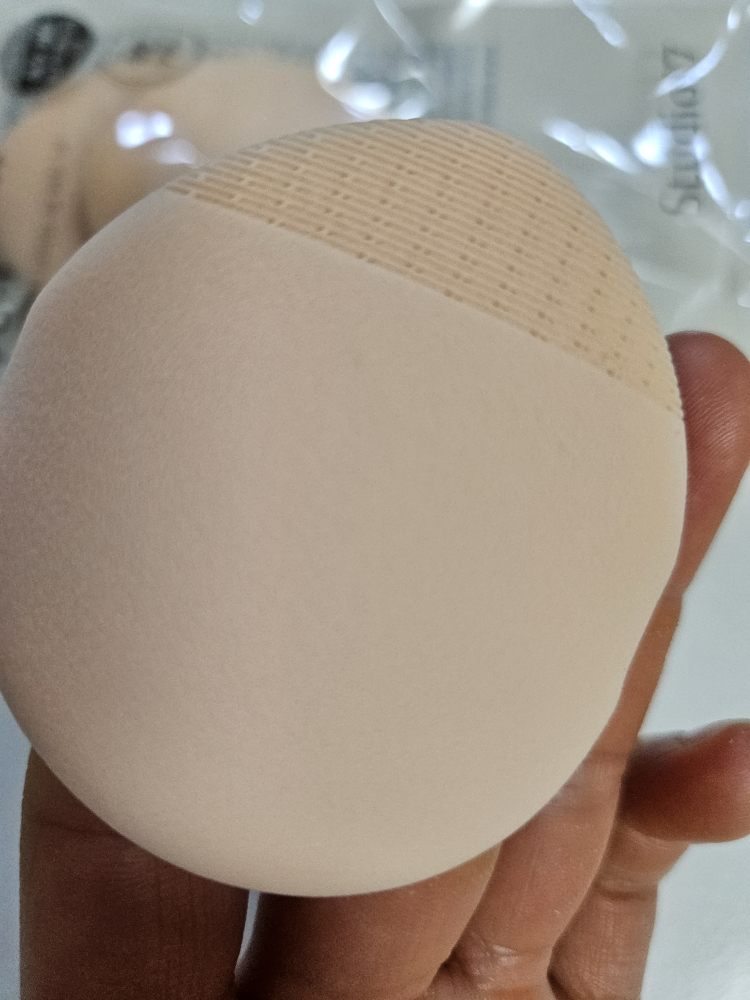 光感修颜气垫粉底霜 [SPF50+/PA++++] [21号]的真实用户使用照片