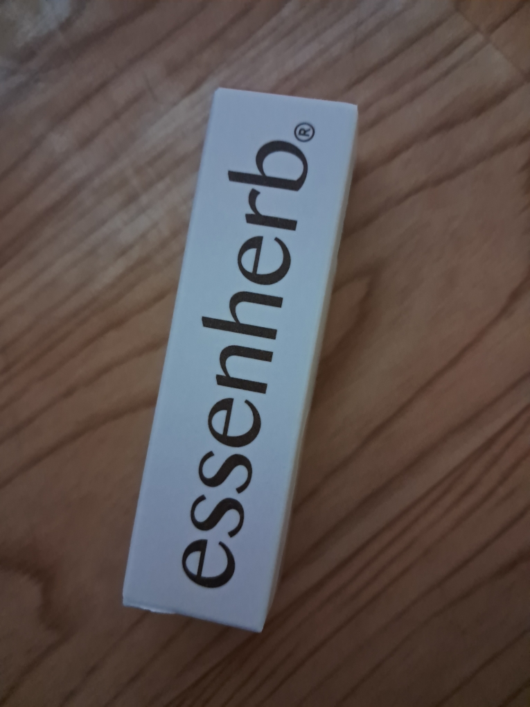 에센허브 (essenHERB) 호호바 에센셜 립 밤 [체리쉬로즈] review image