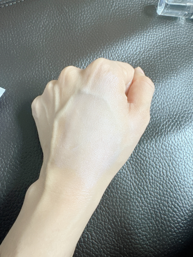 입생로랑뷰티 (YVESSAINTLAURENTBEAUTY) 인스턴트 톤업 UV [SPF50+/PA++++] [라벤더] review image