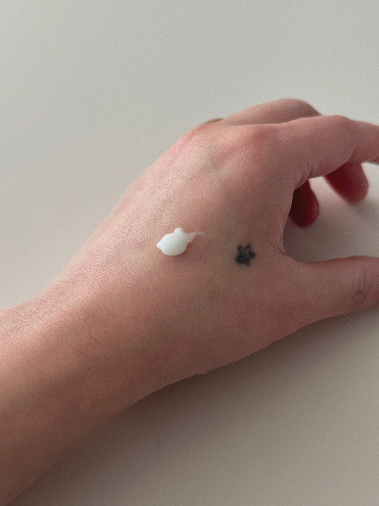 스타라이크 (starlike.) 리뉴 플럼핑 세럼 review image