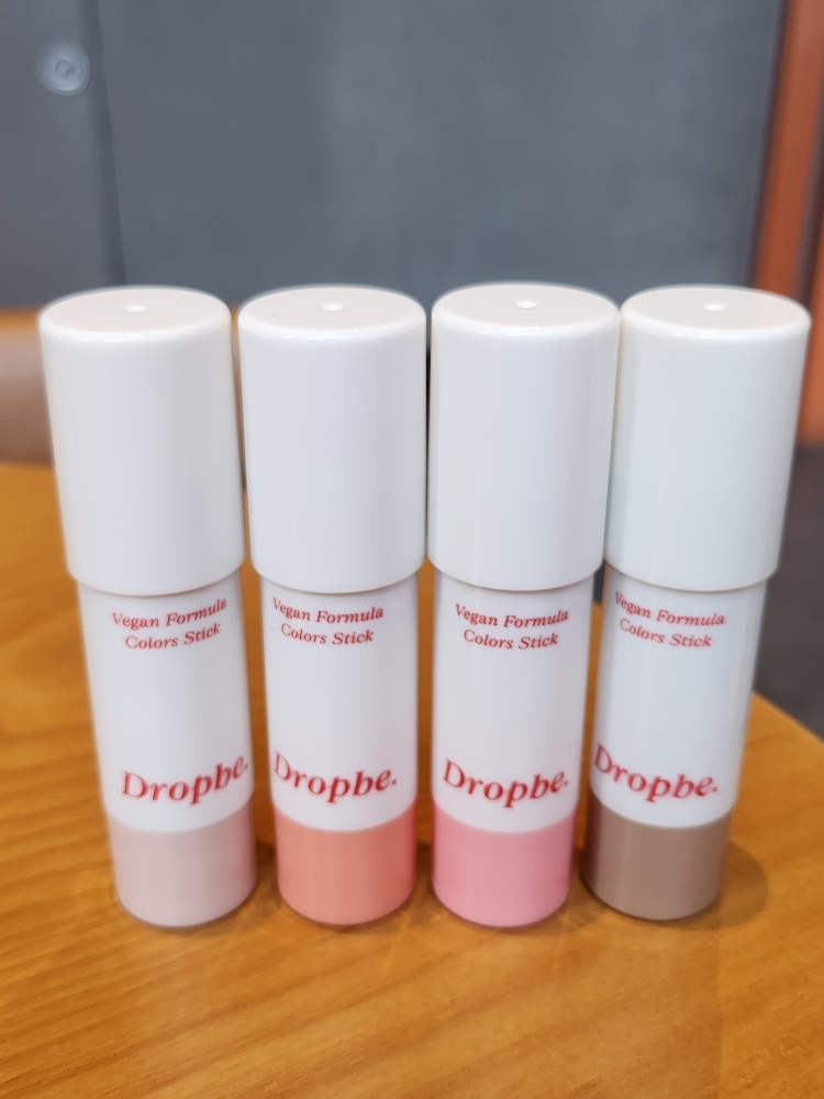 드롭비 (DROPBE) 컬러즈 블러셔 스틱 [03 블러셔로지베리] review image