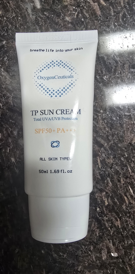 옥시젠슈티컬스 (OxygenCeuticals) TP선크림 [SPF50+/PA+++] review image