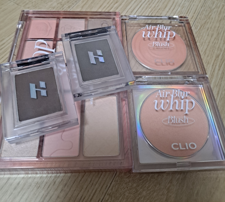 홀리카홀리카 (HOLIKAHOLIKA) 마이페이브 피스 섀도우 [37 다크에스프레소] review image