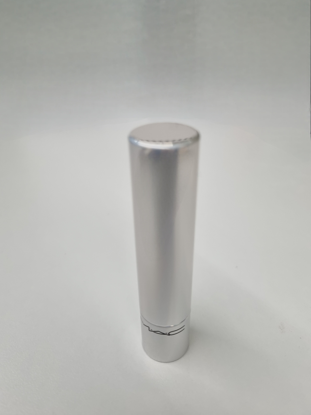 맥 (MAC) 글로우 플레이 텐더토크 립 밤 [서브] review image