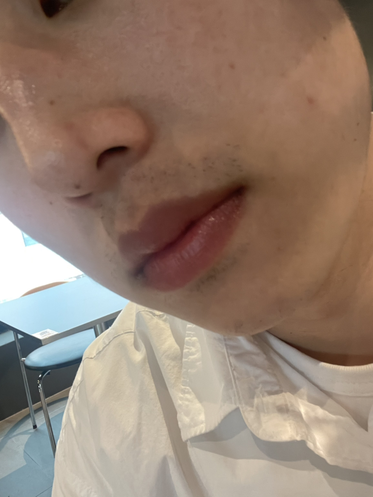 바세린 (Vaseline) (유니레버) 립 테라피 컬러 앤 케어 립밤 [프리티피치] review image