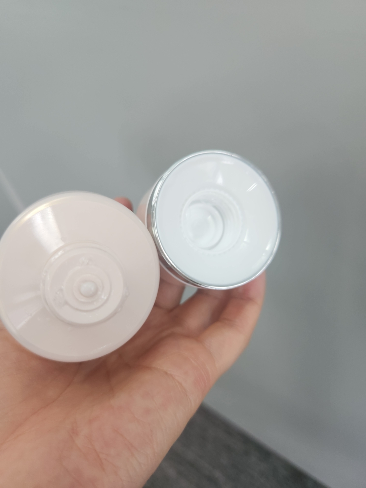 오휘 (OHUI) 미라클 모이스처 클렌징 폼 review image