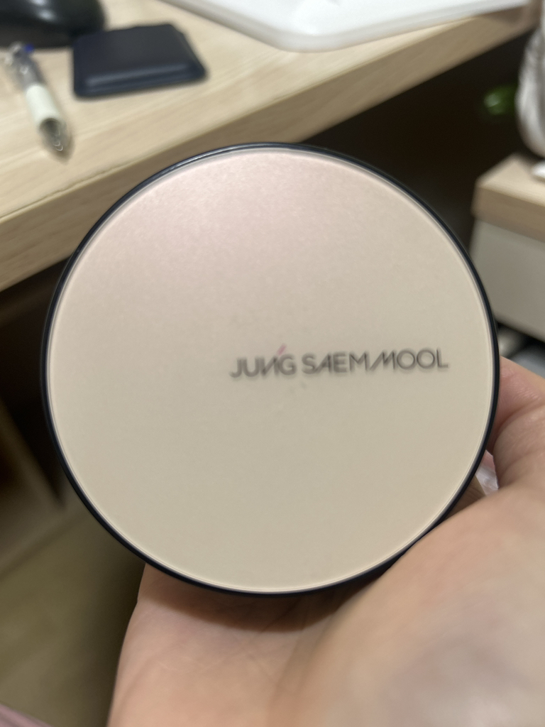 Real user review photo of Essential Skin Nuder Long Wear Cushion [SPF50+/PA+++] [Medium]