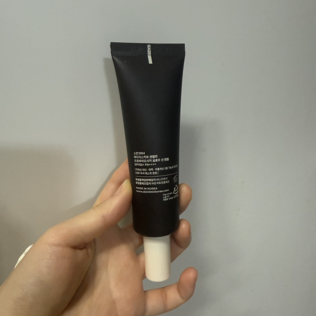 스킨1004 (SKIN1004) 마다가스카르 센텔라 프로바이오시카 글로우 선 앰플 [SPF50+/PA++++] review image