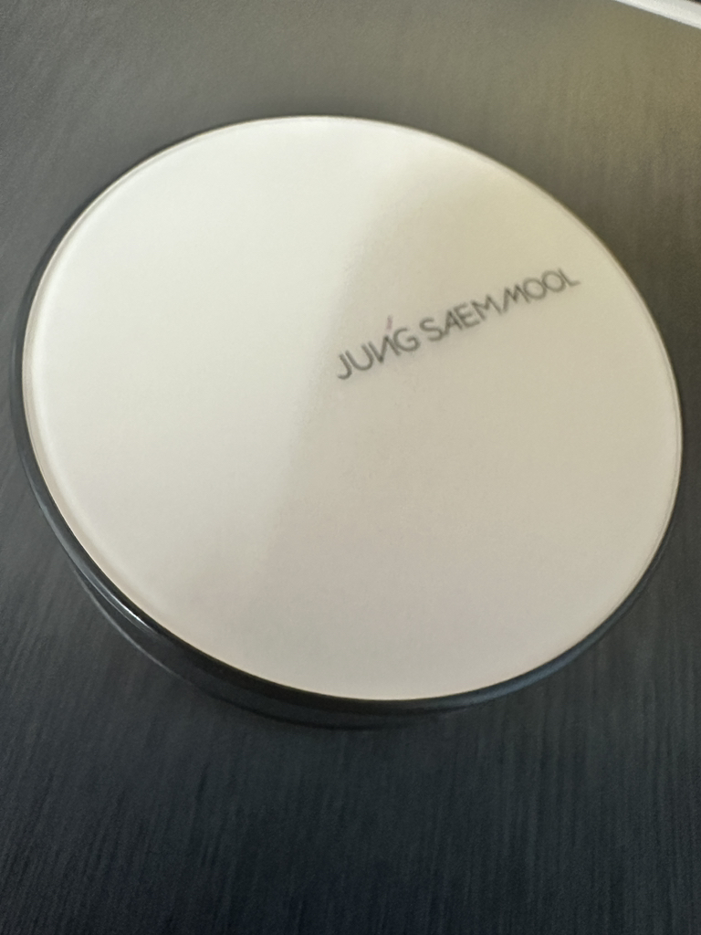 Real user review photo of Essential Skin Nuder Long Wear Cushion [SPF50+/PA+++] [Medium]