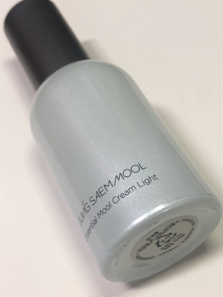 Real user review photo of Essential Mool Cream Light