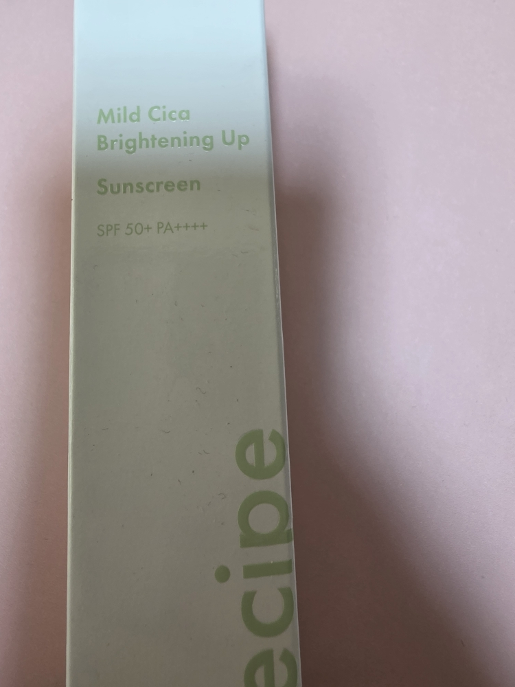 温和舒缓修护美白防晒霜 [SPF50+/PA++++]的真实用户使用照片