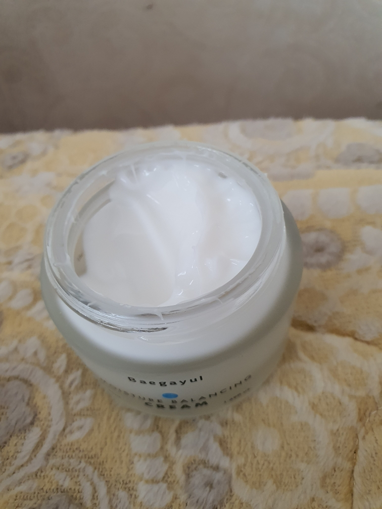 Real user review photo of MOISTURE BALANCING CREAM