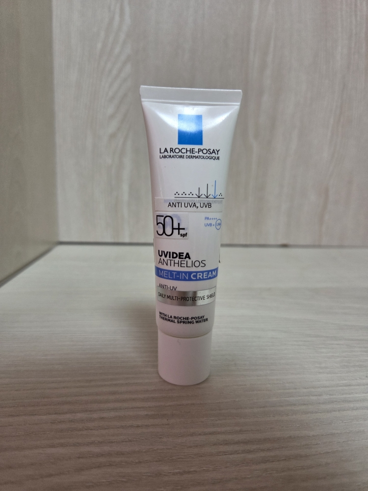 Ubidea Anthelios Melt-in Cream [SPF50+/PA++++]的真实用户使用照片