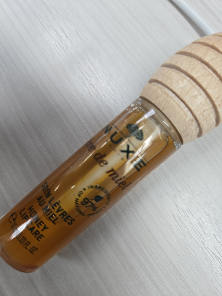 눅스 (NUXE) 레브드미엘 허니립 케어 review image
