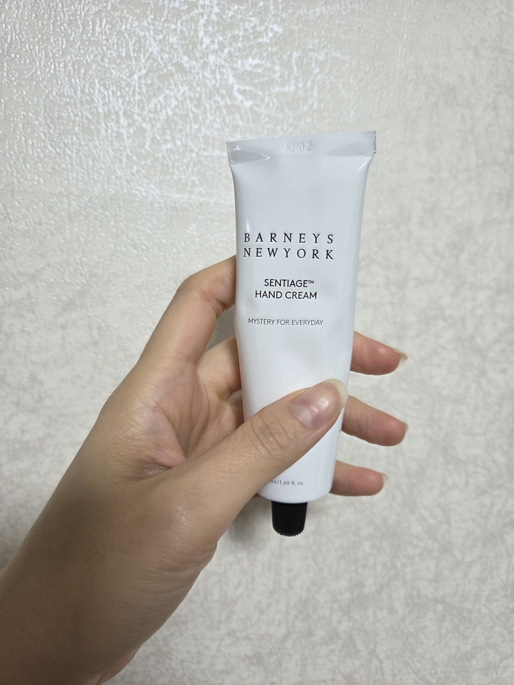 바니스뉴욕뷰티 (BARNEYSNEWYORKBEAUTY) 센티아쥬™ 핸드 크림 [미스터리포에브리데이] review image