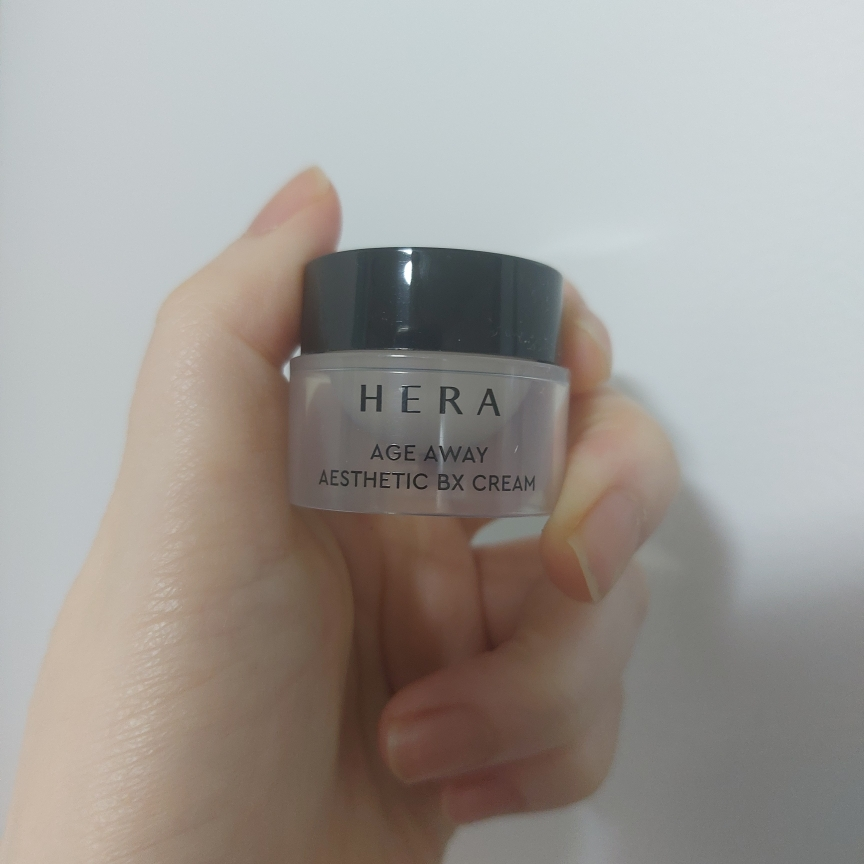 HERA Age Away Aesthetic BX Cream reviews| Hwahae