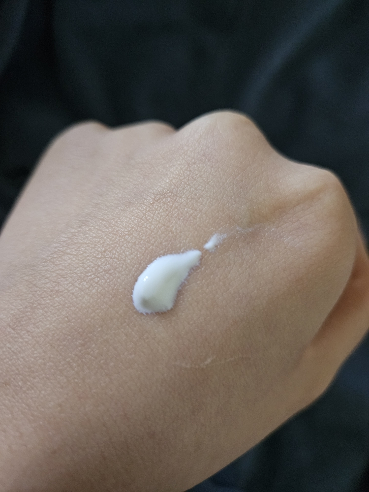 泛醇温和防晒霜 [SPF50+/PA++++]的真实用户使用照片