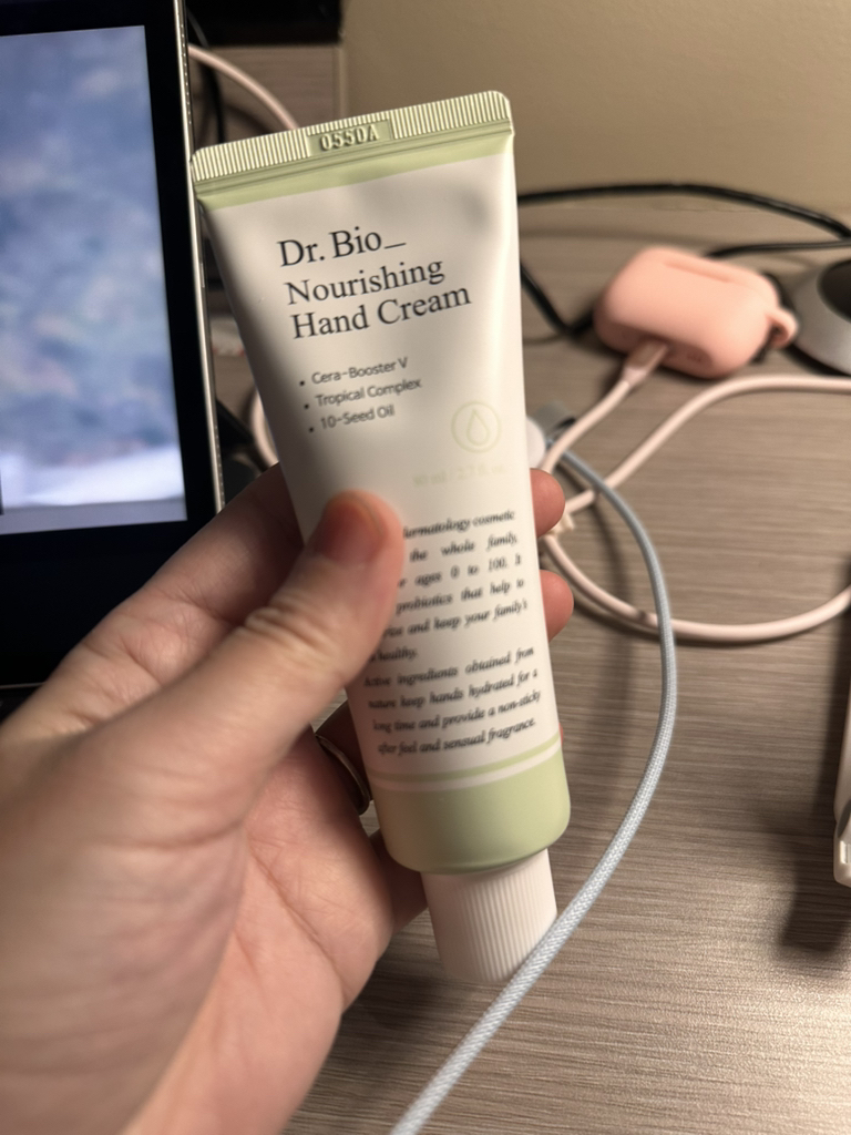 닥터바이오 (Dr.Bio) 너리싱 핸드크림 review image