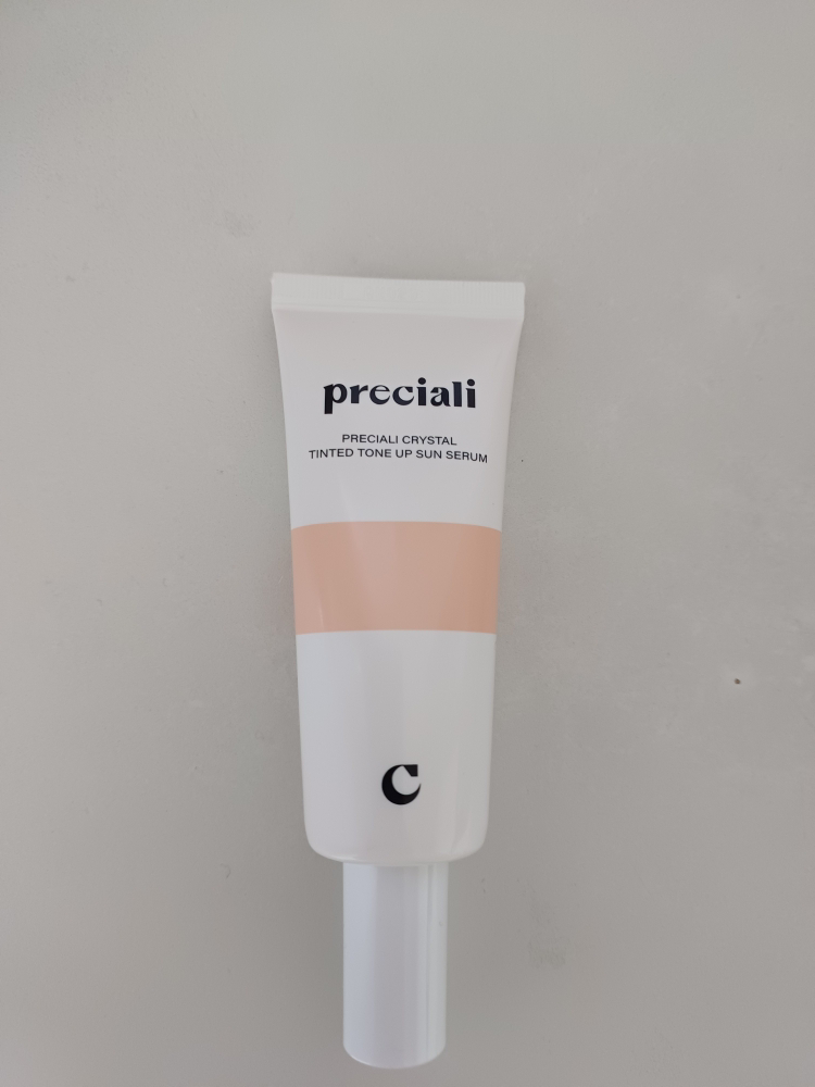 프리셜리 (PRECIALI) 크리스탈 틴티드 톤업 선세럼 [SPF50+/PA+++] [00 베이지핑크] review image