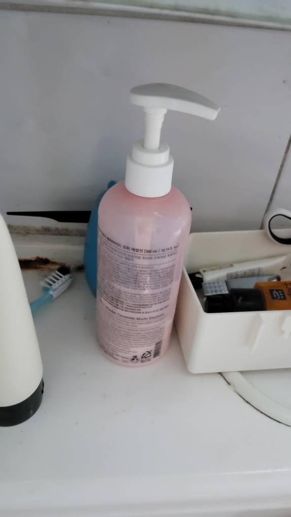 토니모리 (TONYMOLY) 원더 세라마이드 모찌 에멀전 review image