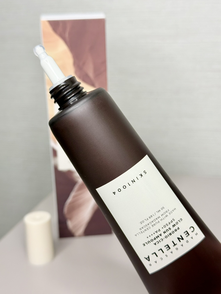 스킨1004 (SKIN1004) 마다가스카르 센텔라 프로바이오시카 글로우 선 앰플 [SPF50+/PA++++] review image