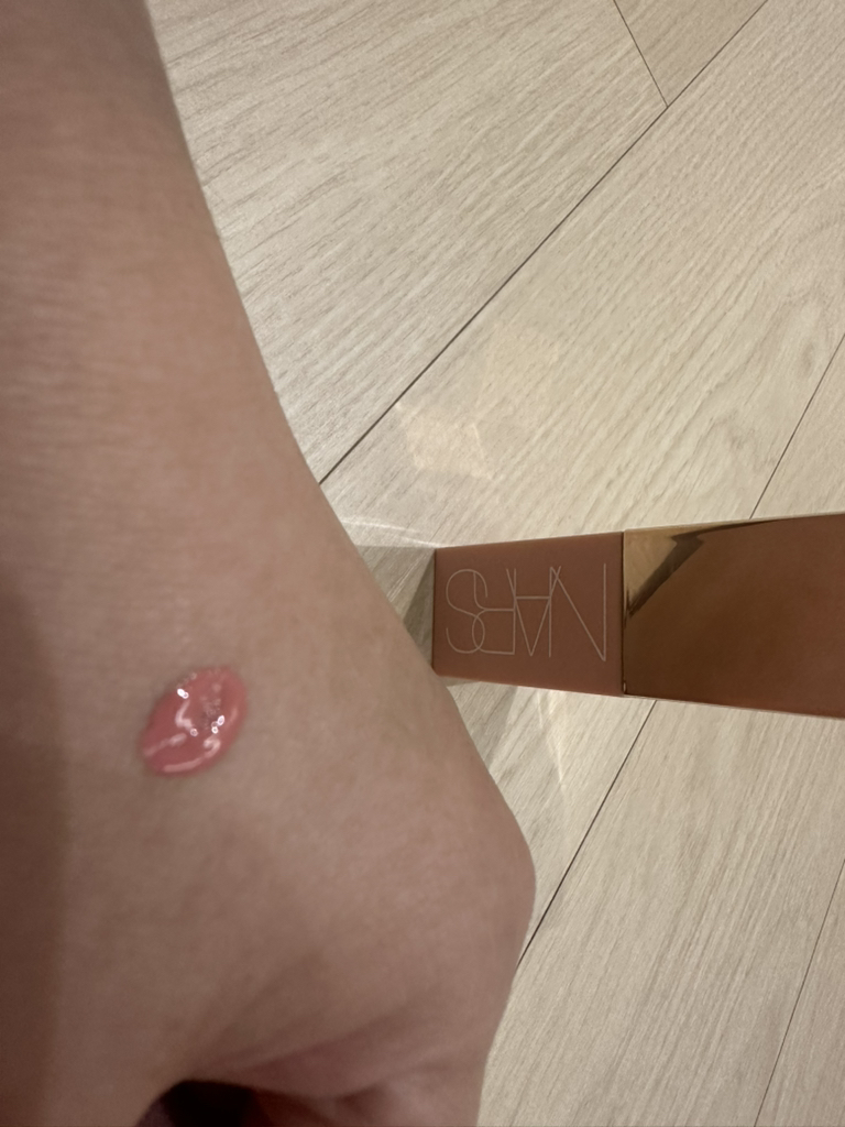 나스 (NARS) 에프터 글로우 리퀴드 블러쉬 [비헤이브] review image
