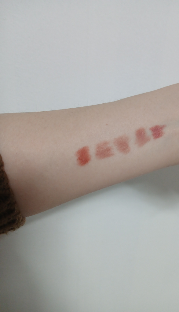 twoedit Smoothing Lip & Cheek Multi Stick [03 Rare Rose] review image