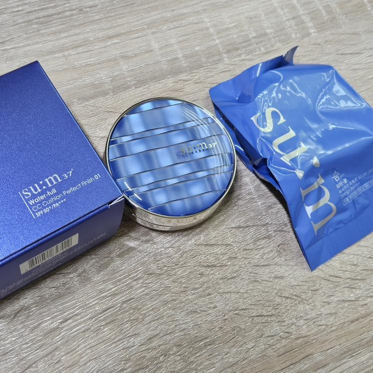 숨37도 (SUM37) 워터-풀 CC쿠션 퍼펙트 피니쉬 [SPF50+/PA+++] [1호] review image