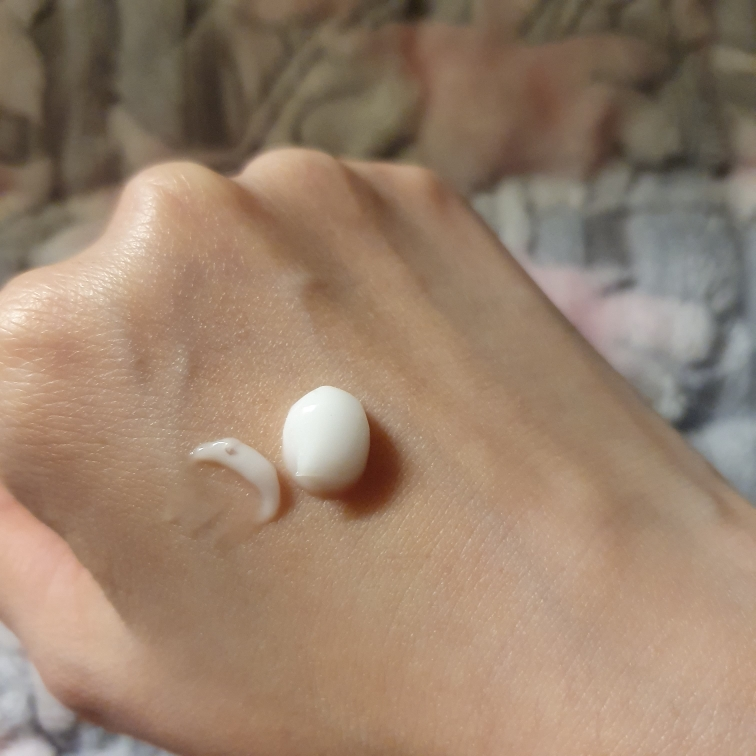 나드 (NARD) 모이스처 퍼퓸드 바디로션 [베이비파우더향] review image