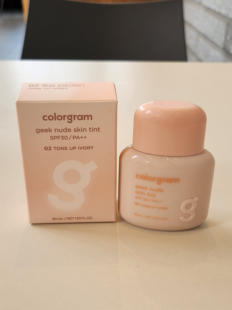 colorgram GEEK NUDE SKIN TINT [SPF30/PA++] [02 TONE UP IVORY] review image