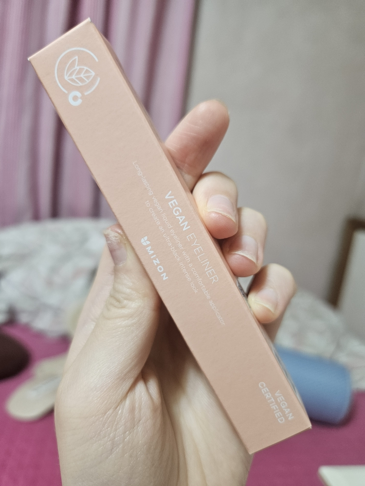 미즈온 (MIZON) 비건 아이라이너 review image