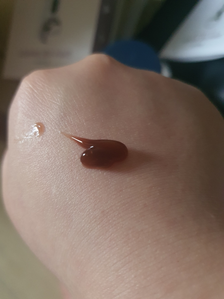 브이티코스메틱 (VTCOSMETICS) 레드 부스터 리들샷 300 review image