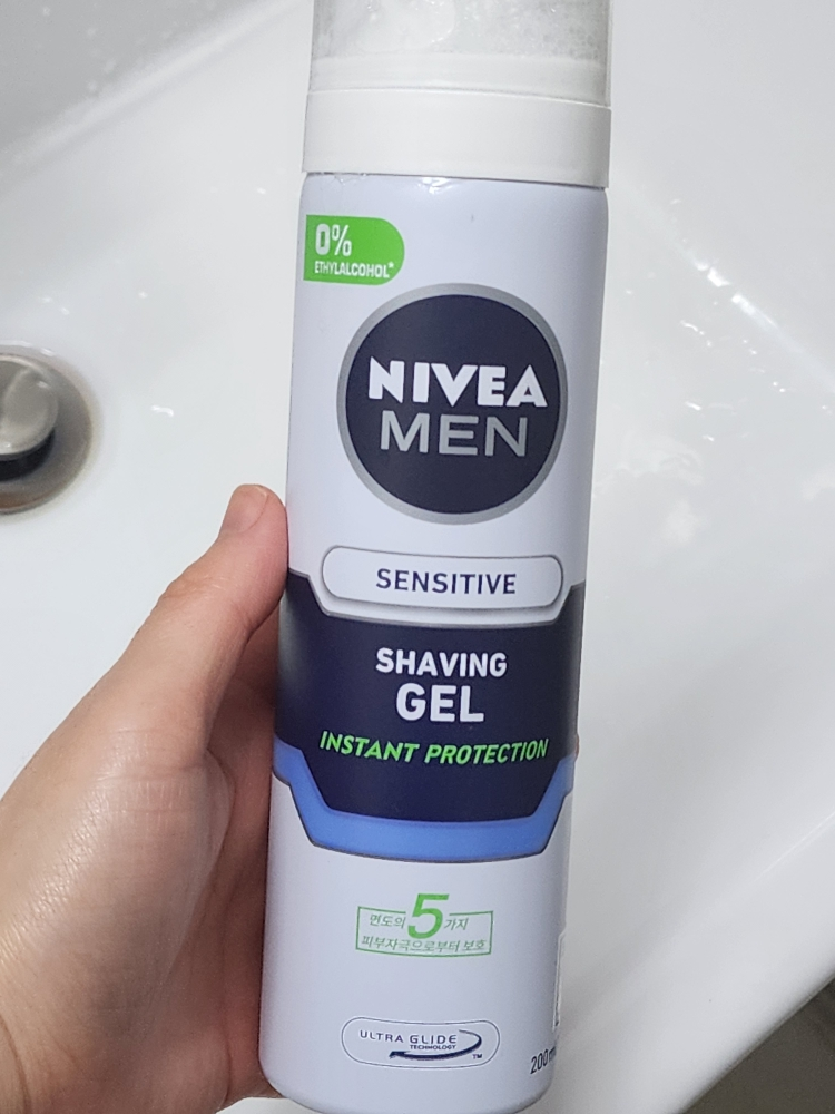 니베아 (NIVEA) 맨 센서티브 쉐이빙 젤 면도젤 review image