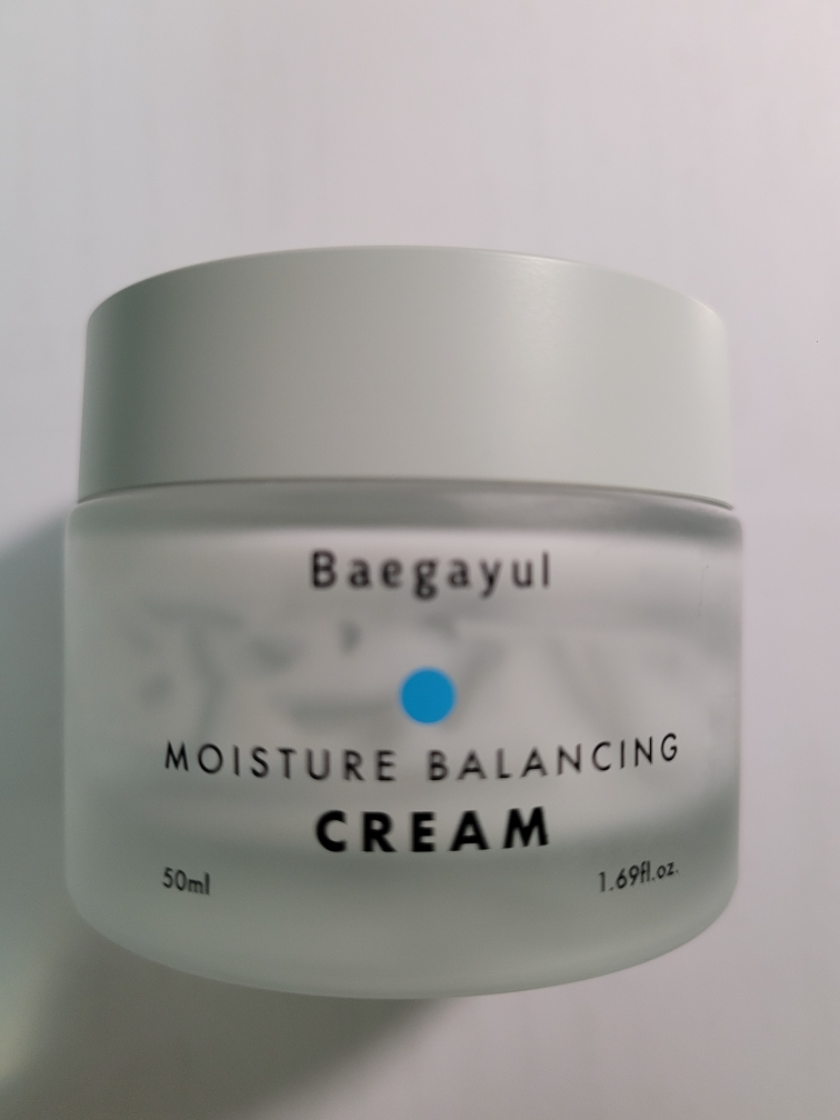 Real user review photo of MOISTURE BALANCING CREAM