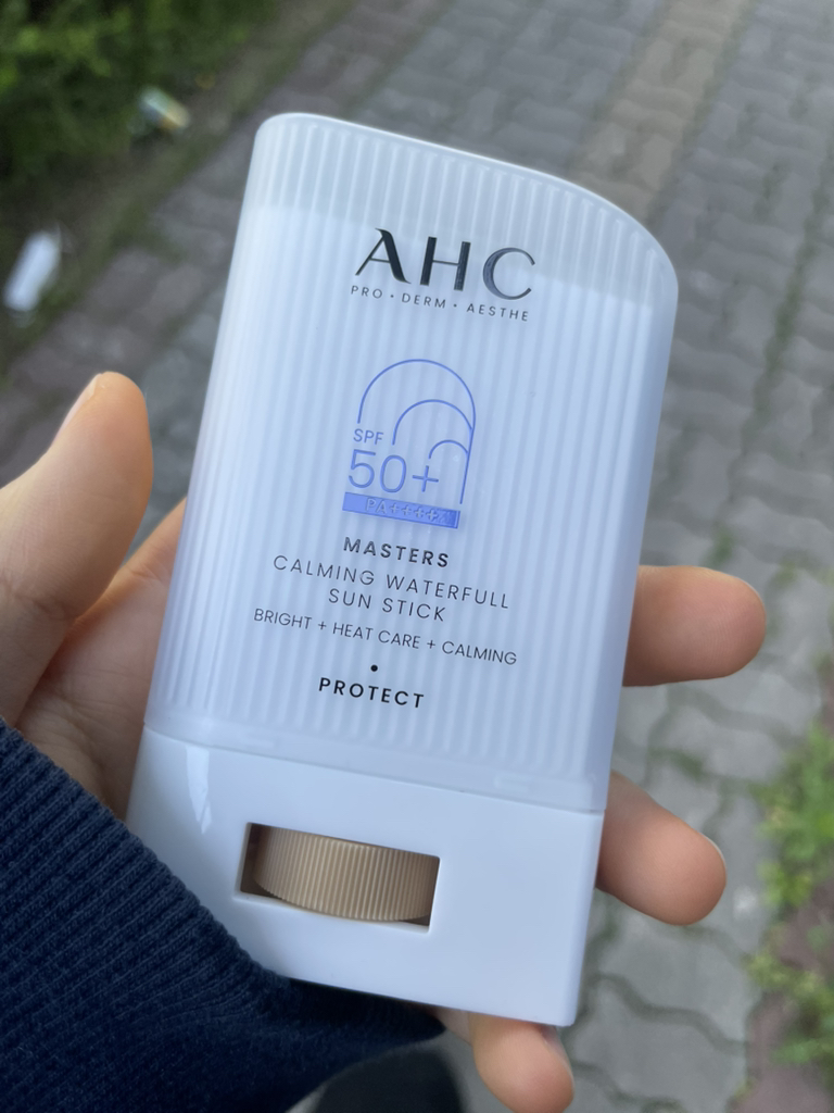 AHC (에이에이치씨) 마스터즈 카밍 워터풀 선스틱 [SPF50+/PA++++] review image