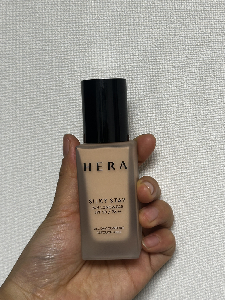 헤라 (HERA) 실키 스테이 24H 롱웨어 파운데이션 [SPF20/PA++] [17N1 아이보리] review image