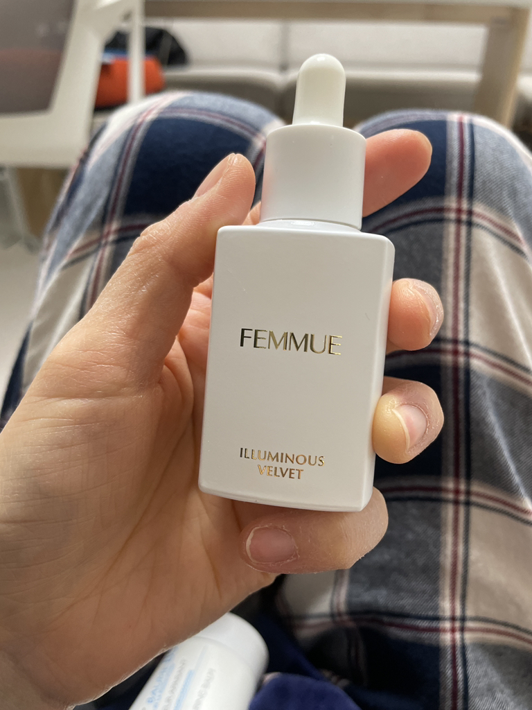 파뮤 (FEMMUE) 일루미너스 벨벳 review image