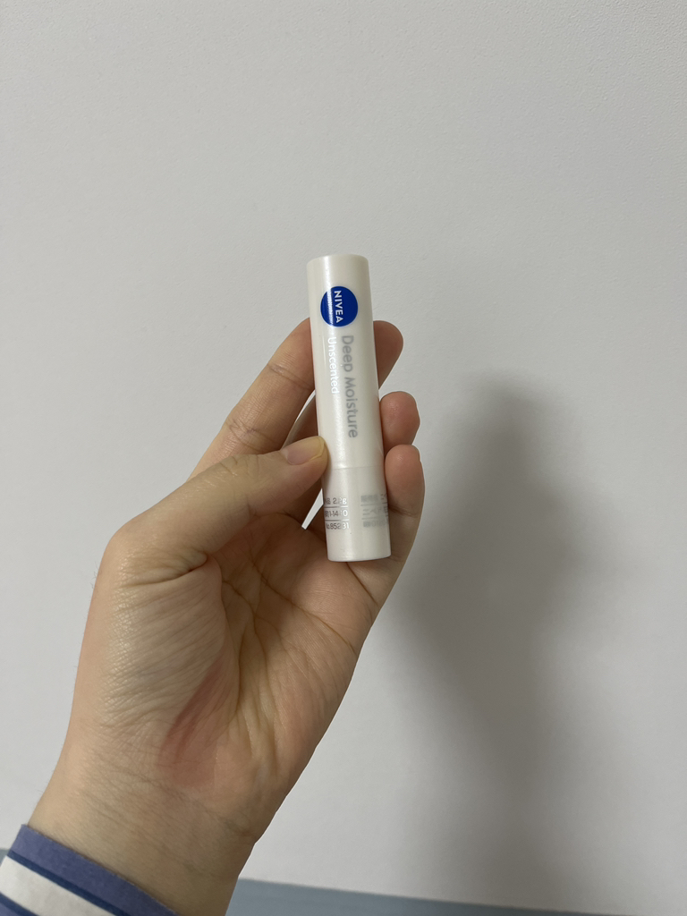 니베아 (NIVEA) 립케어 딥 모이스처 [무향] review image