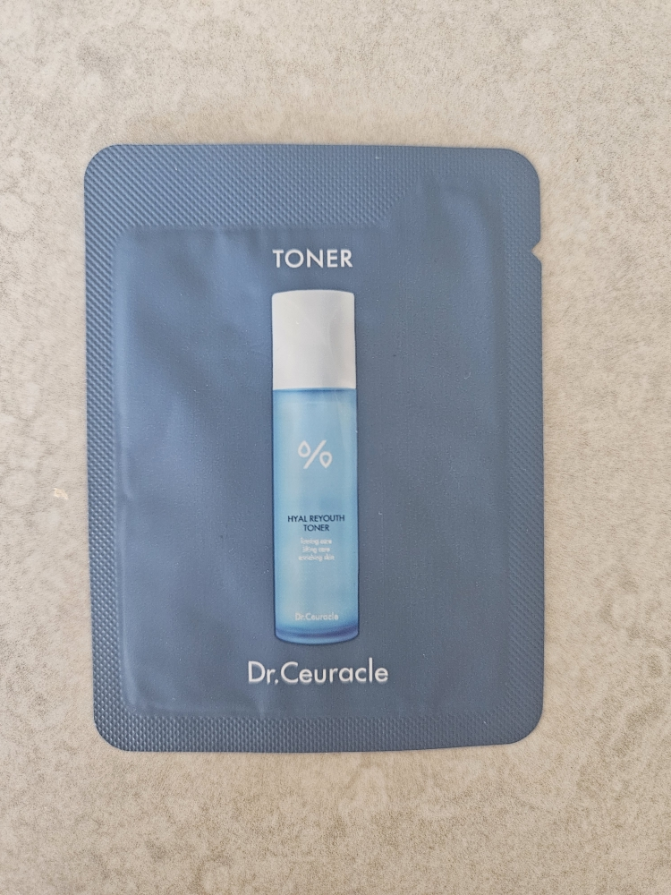 닥터슈라클 (Dr.Ceuracle) 히알 리유쓰 토너 review image